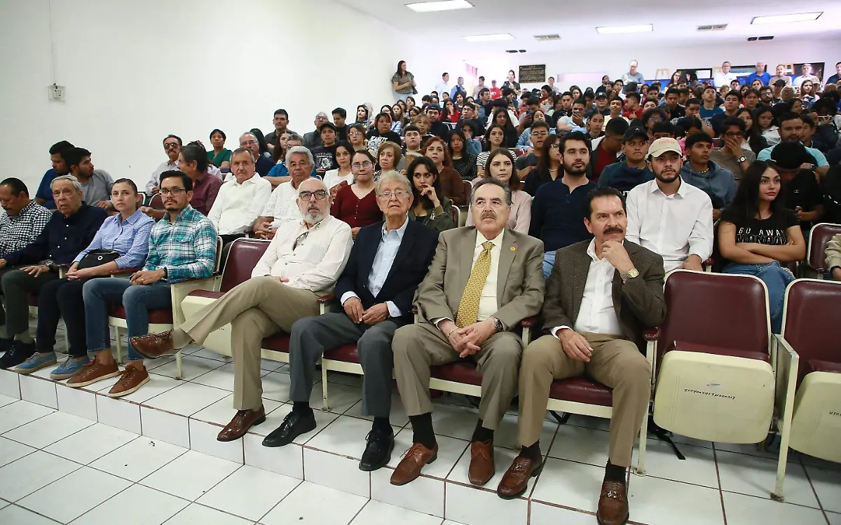 Presentan el libro “¡Gracias Tecno!... Mi Orgullo”