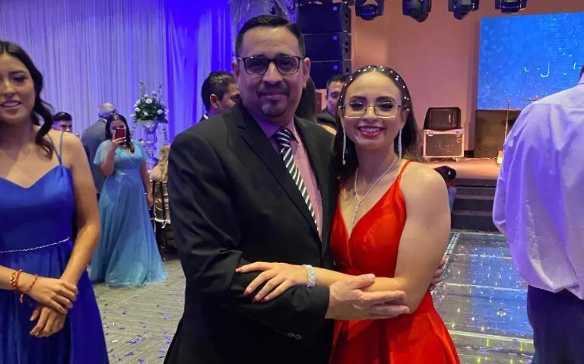 Se gradúa Jaqueline García Soto