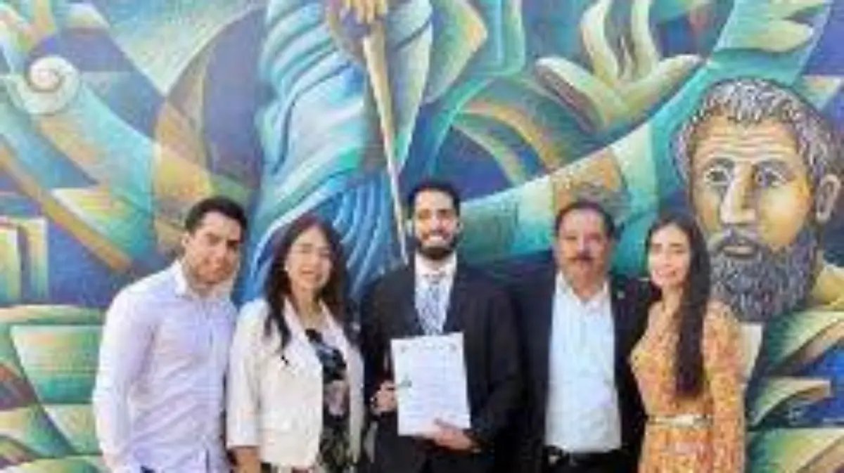 Nuevo abogado en la familia