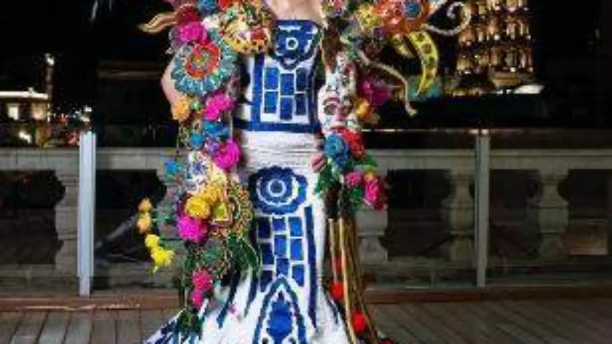 Atuendos Miss Universo1