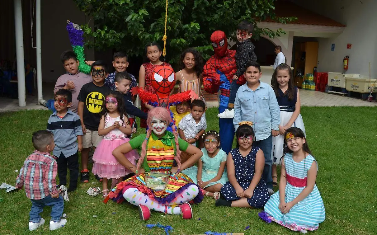 Primos y amiguitos quienes asistieron al cumple de Fabián