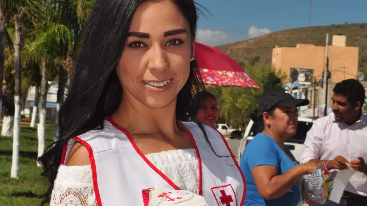 La joven Érika PURE DE MANZANA COLOR