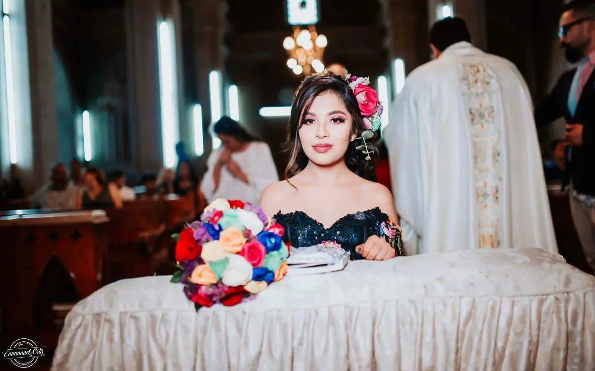 Celebró sus xv años Hannia Edith