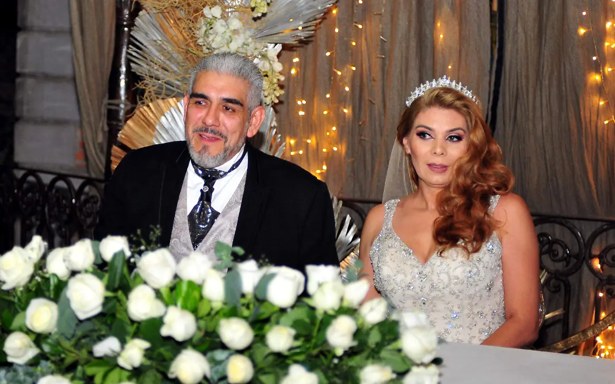 Elegante y distinguida boda civil de Karla & Cuauhtémoc