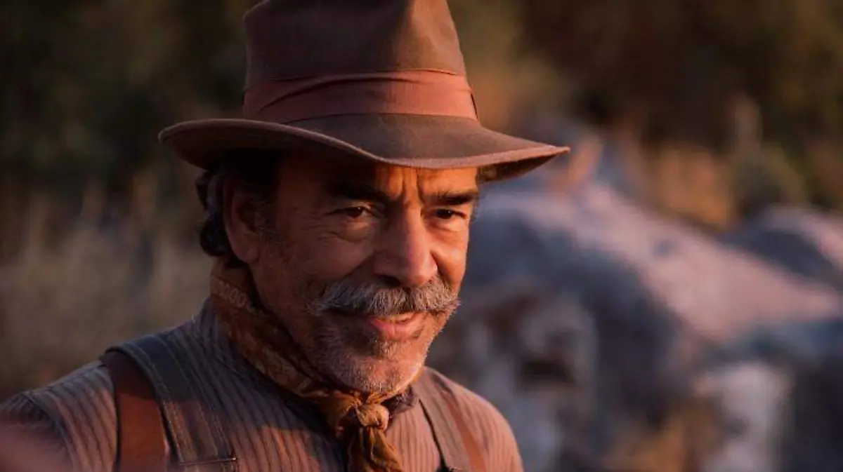 Damian Alcazar