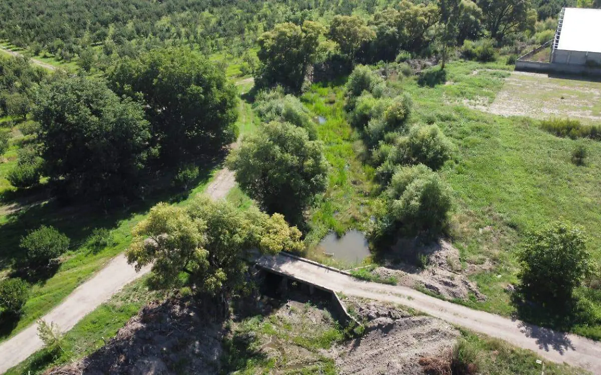 Inconcluso desazolve en el arroyo Mimbres en Canatlán