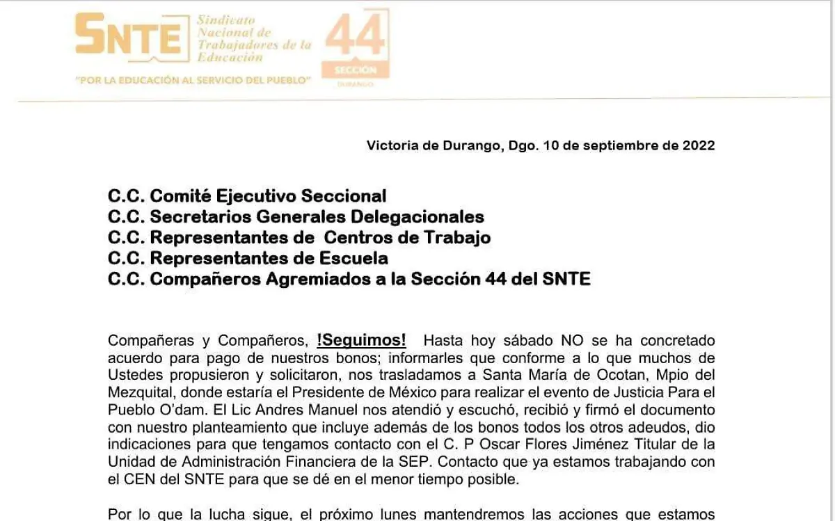 Mantienen protesta maestros en Canatlán