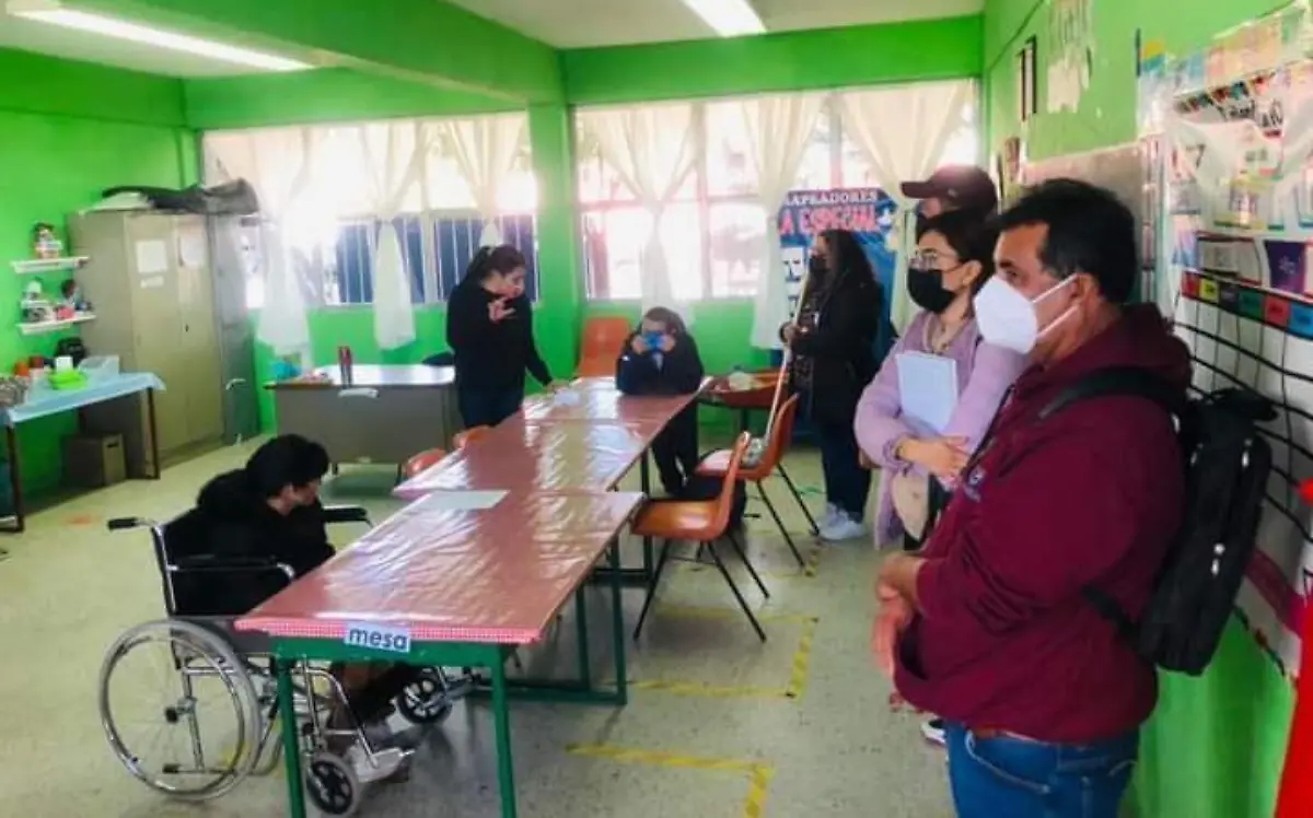 Personal del Centro de Atención Múltiple de la Laguna visitan el CAM de Canatlán