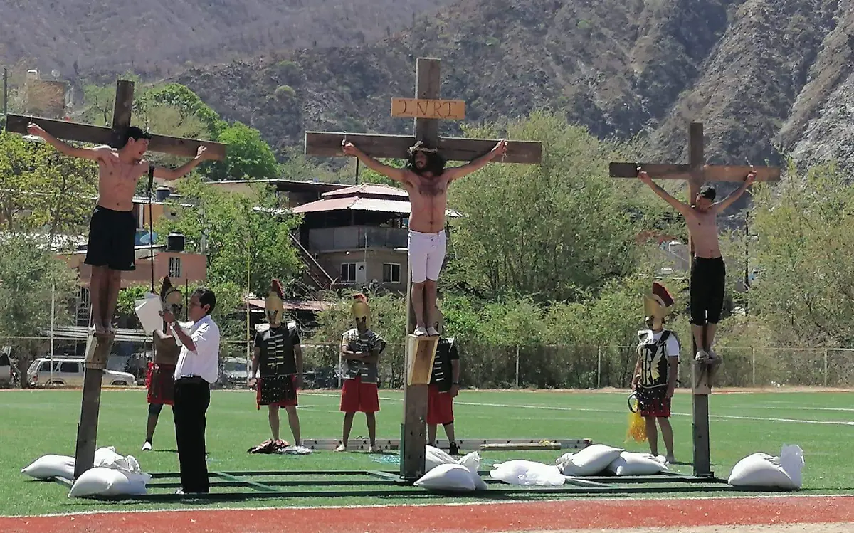 El pueblo católico de Tayoltita participó en el Viacrucis viviente