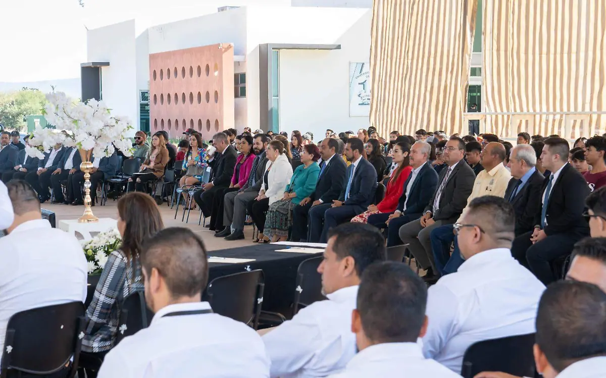 Reitera Araceli Aispuro su compromiso con el apoyo a la educación