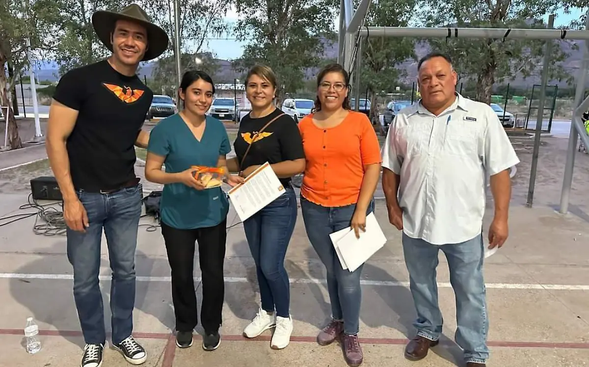 Realizan brigada de la alegría en Rodeo