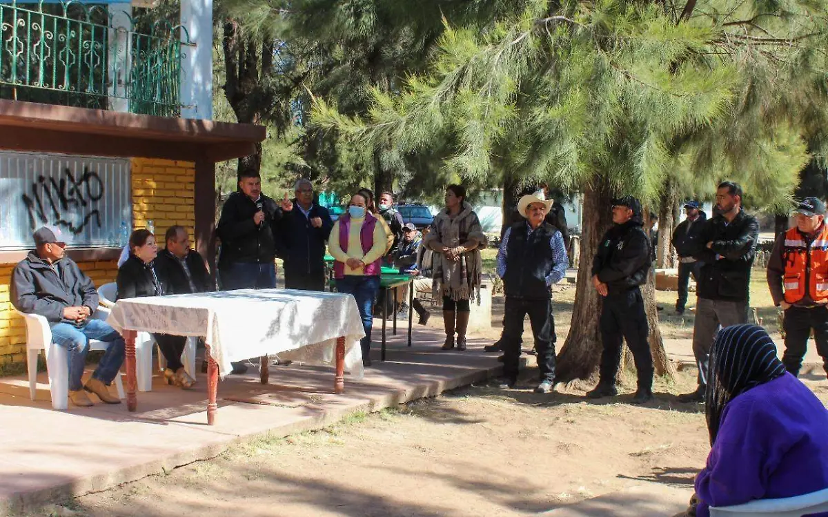 Inicia Araceli Aispuro programa de cercanía con familias de Poanas