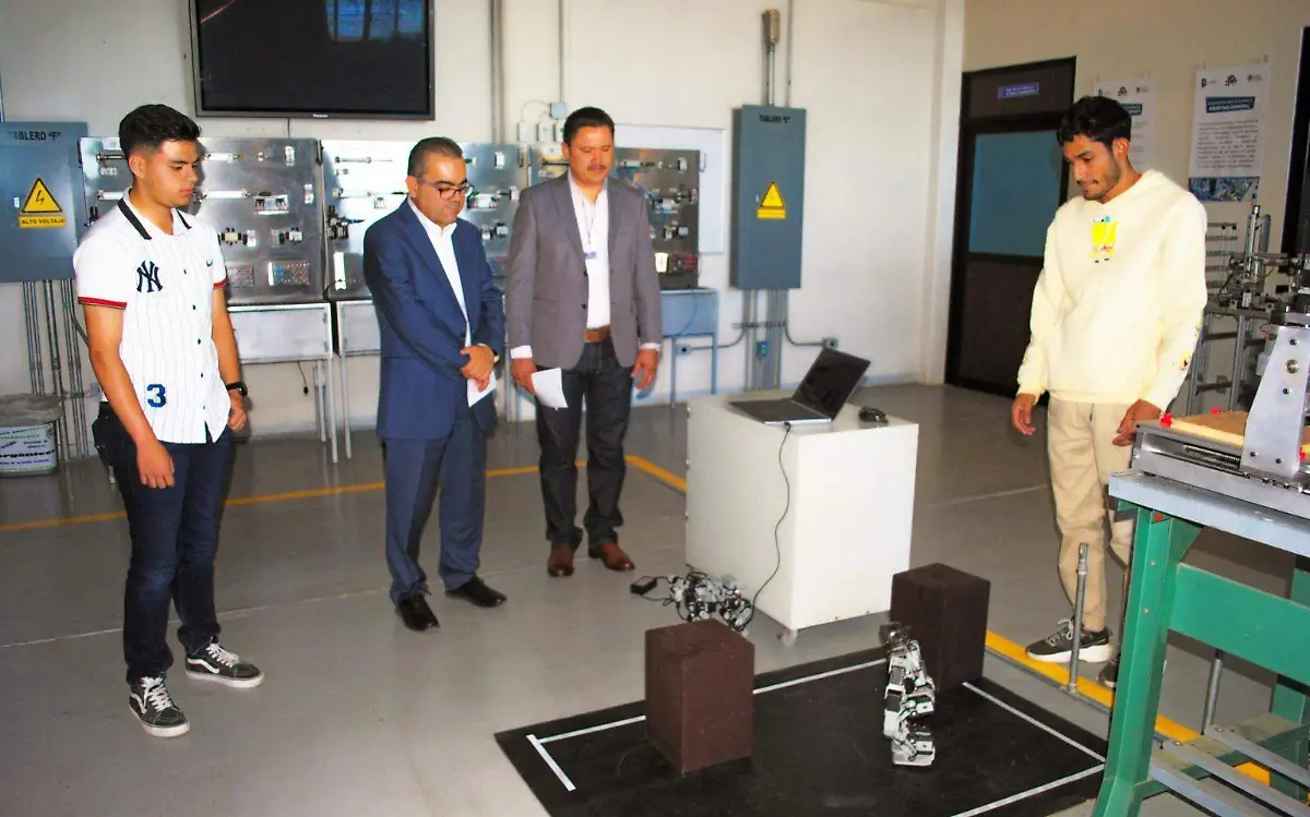 Duranguenses participarán en el Concurso Internacional de Robótica en Rumania