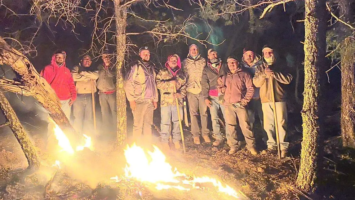 Realizan el primer pagó del mes a brigadistas forestales