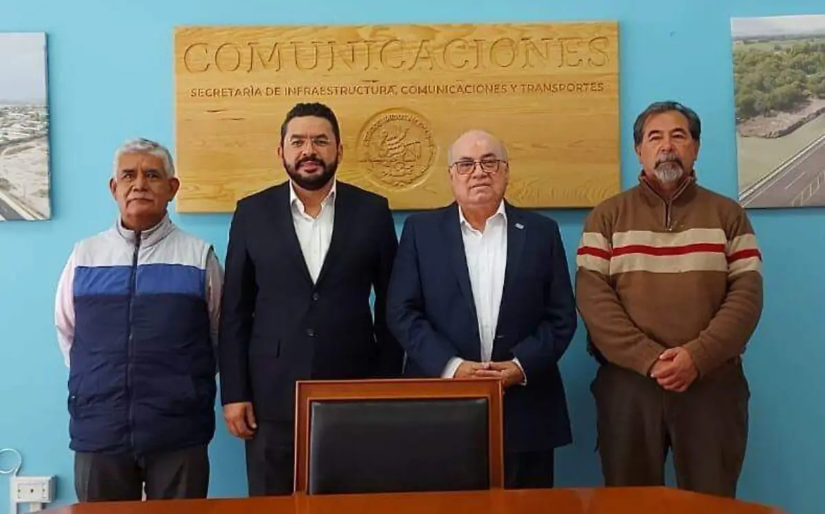 Continúan acciones de bacheo en carretera Francisco Zarco