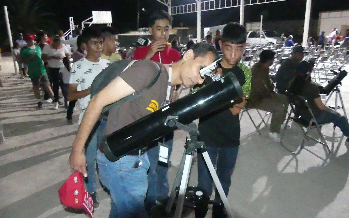 Más de 2 mil personas conmemoraron el centenario del eclipse total en la Laguna