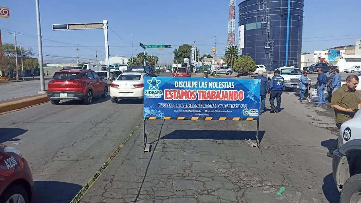 Atienden colapso del colector Francisco Villa en Gómez Palacio 