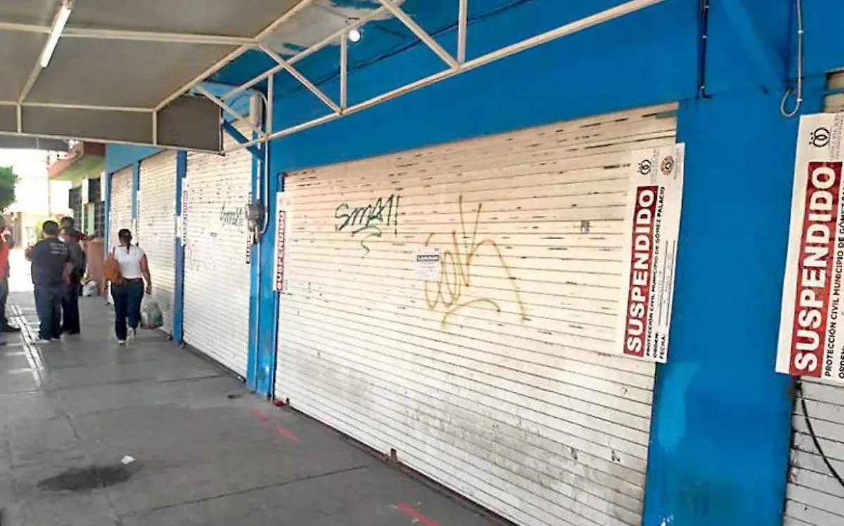 Cierran plaza comercial2