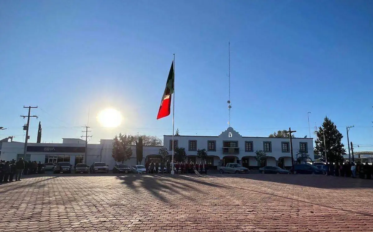 Celebra Nuevo Ideal el Día de la Constitución Mexicana