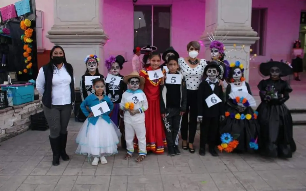 Premian concurso de altar de muertos en Canatlán