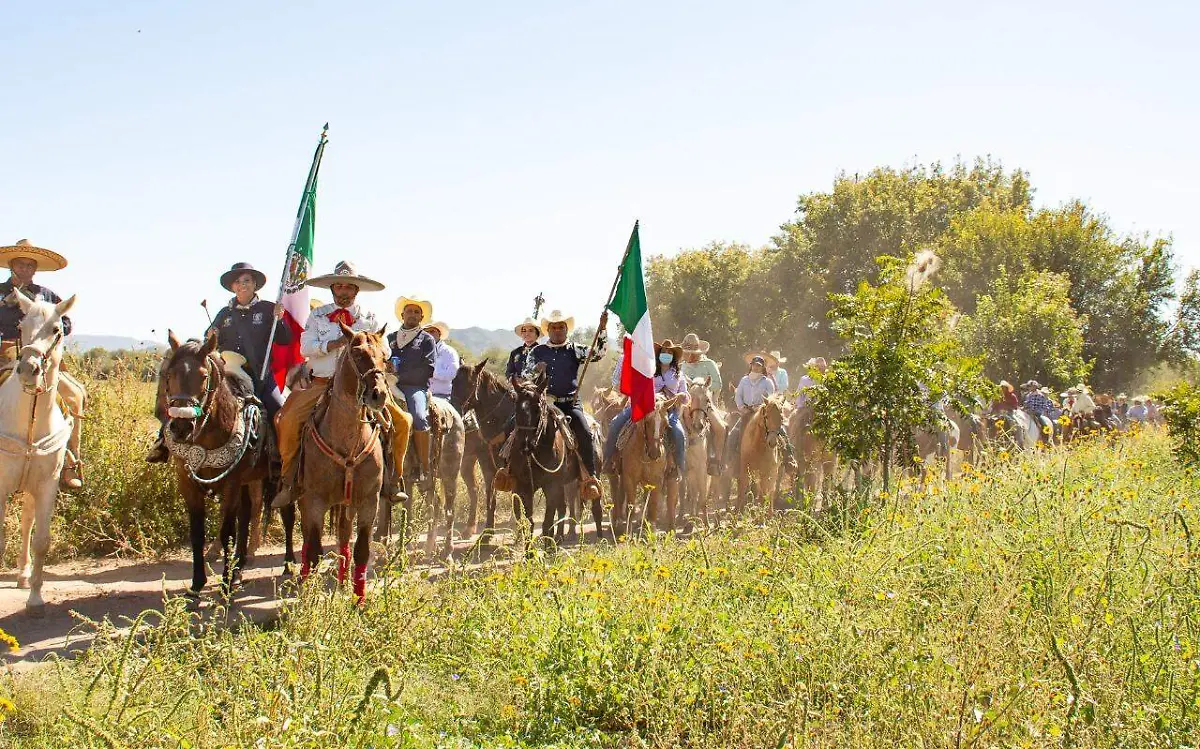 Cabalgantes recorrieron Rodeo