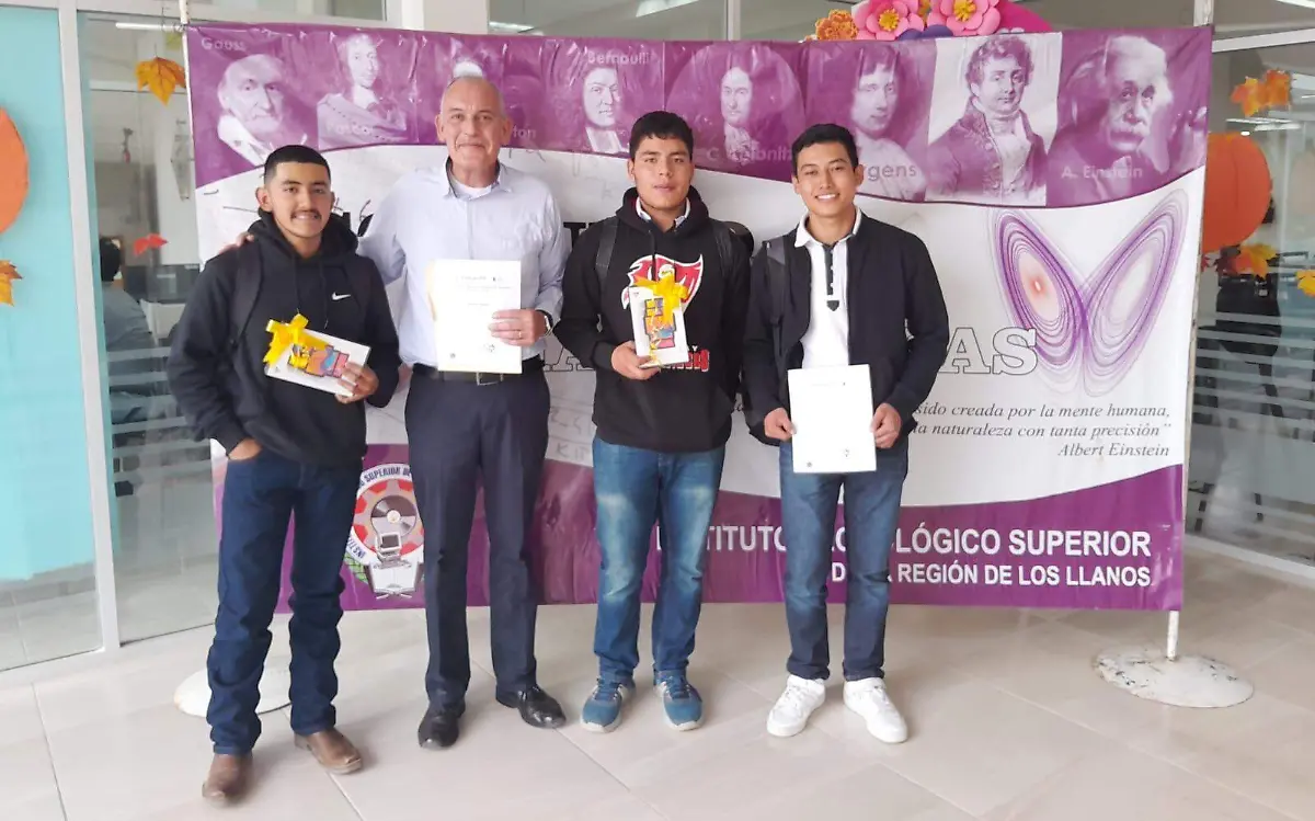 Destaca Cobaed #6 de Peñón Blanco en concurso de matemáticas del ITSRLL