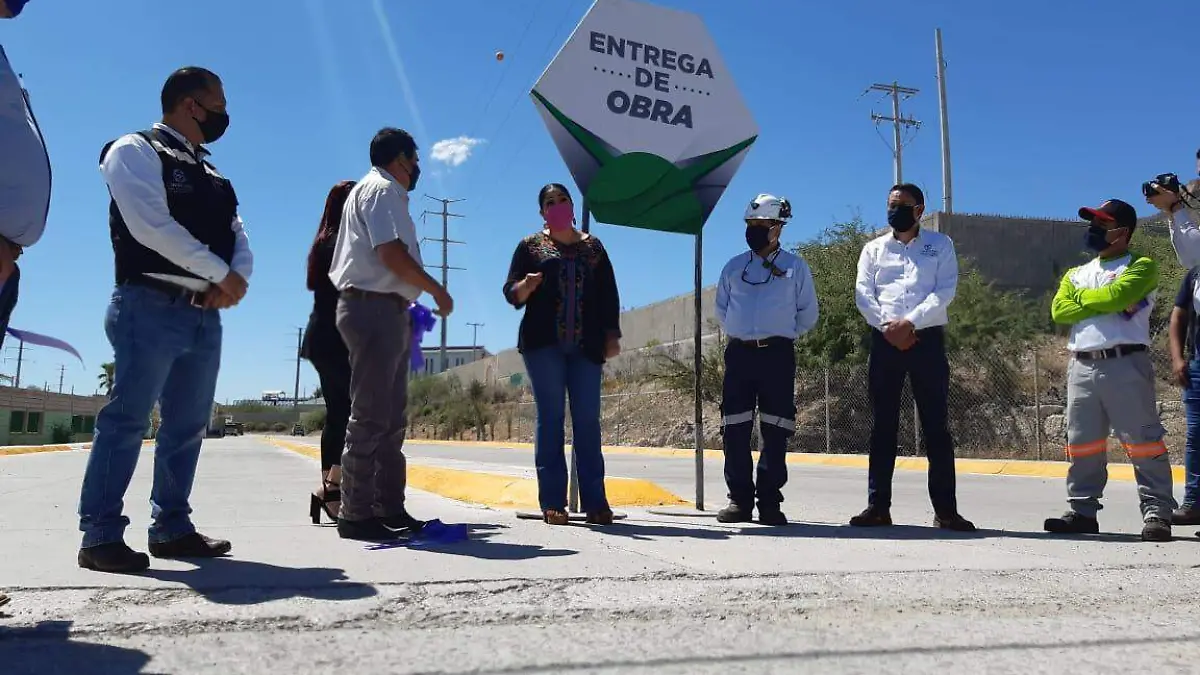 Entrega obra en Cuencamé