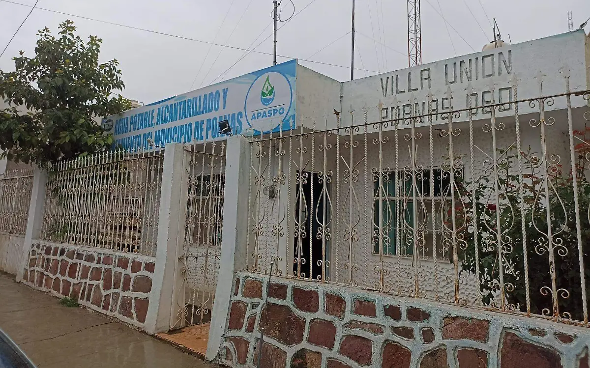 Llevan avisos a deudores de agua potable en Villa Unión
