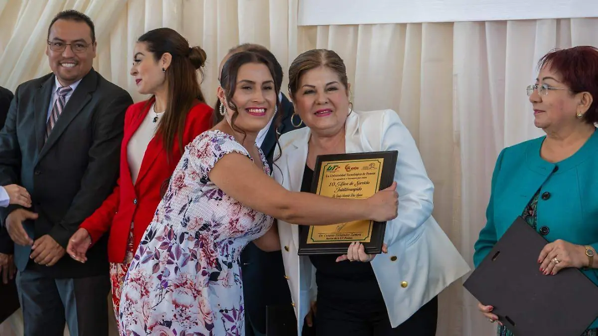 Reitera Araceli Aispuro su compromiso con el apoyo a la educación