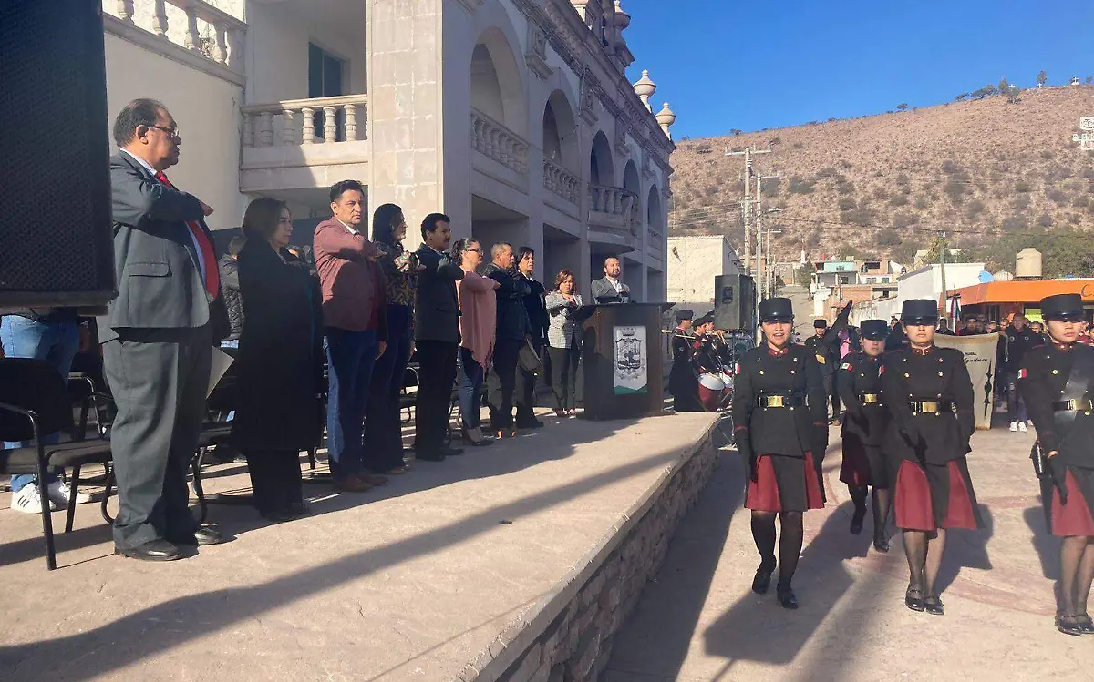 Conmemoran el Día de la Bandera en el municipio de Canatlán, Durango