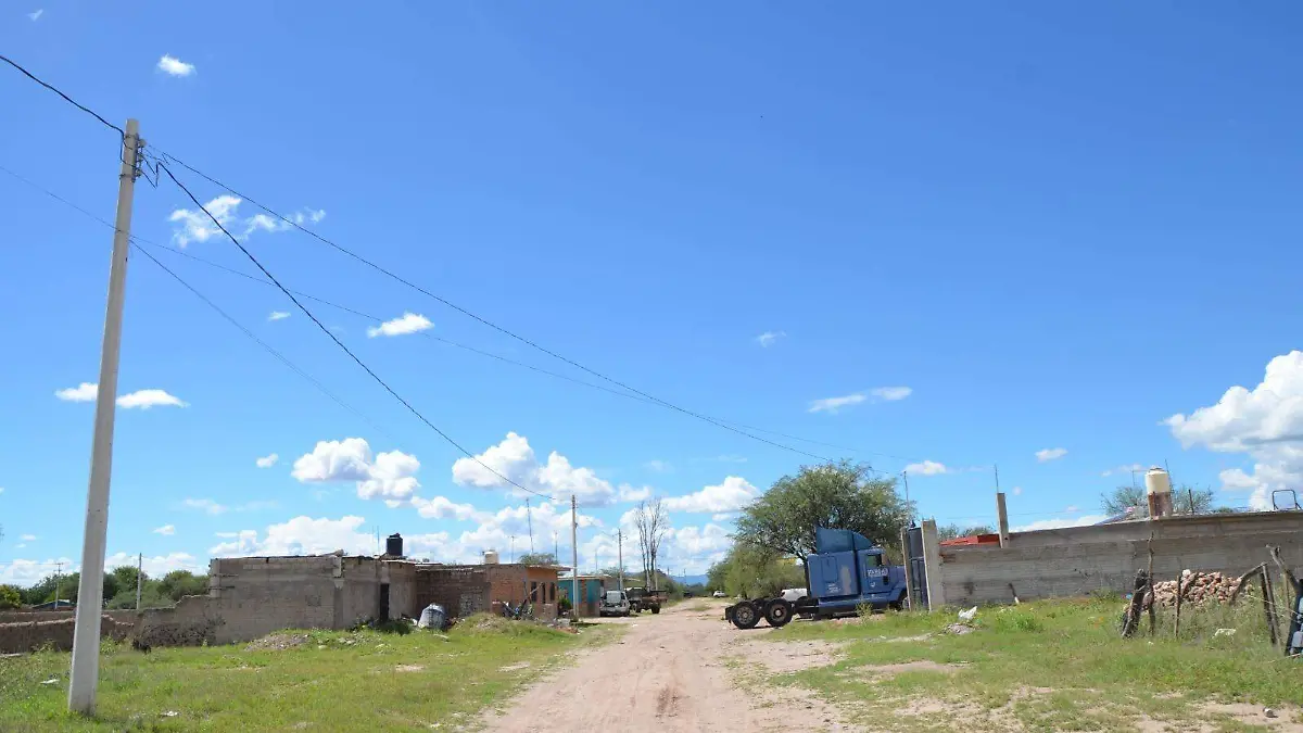 Vecinos de Rubén Jaramillo exigen solución a problema de agua potable
