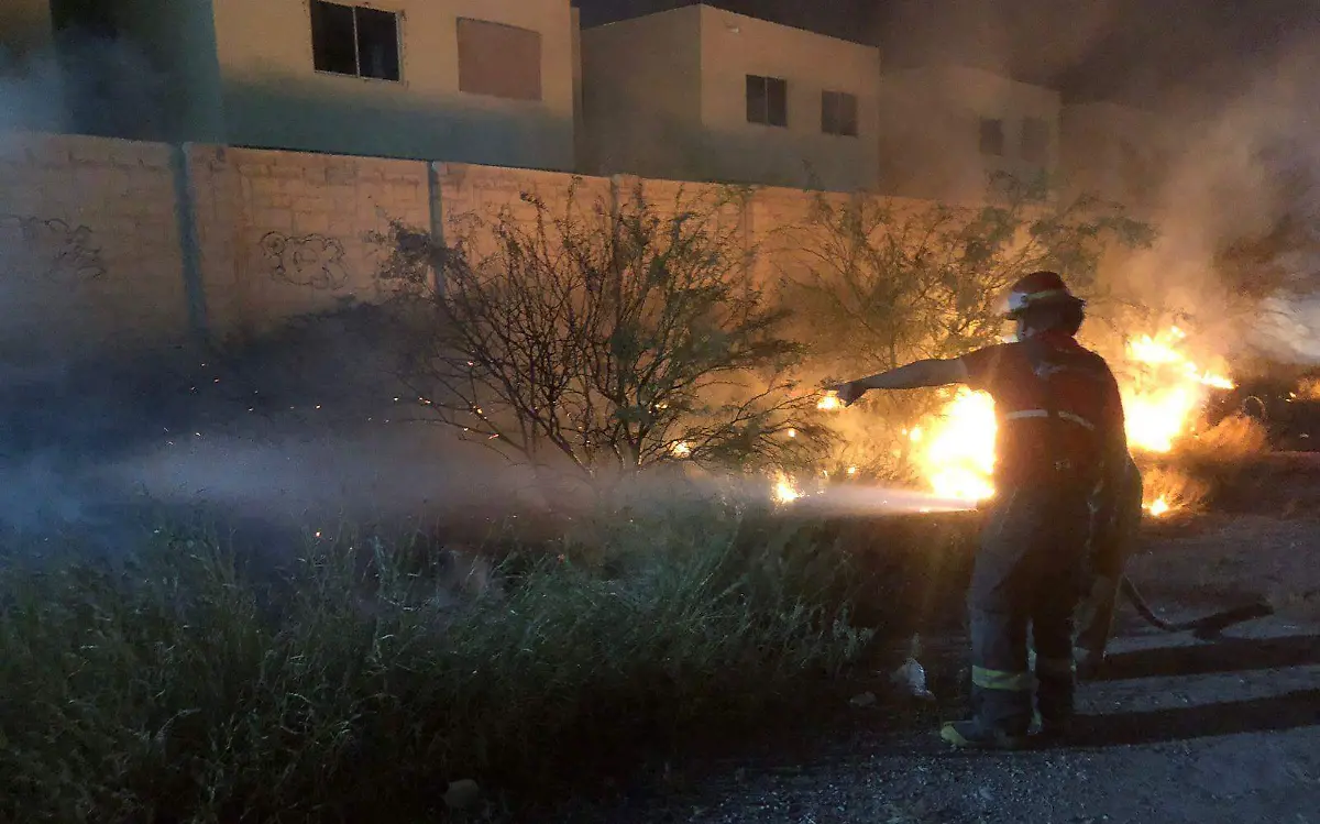 Ayuntamiento de Gómez Palacio exhorta a evitar la quema de basura y maleza