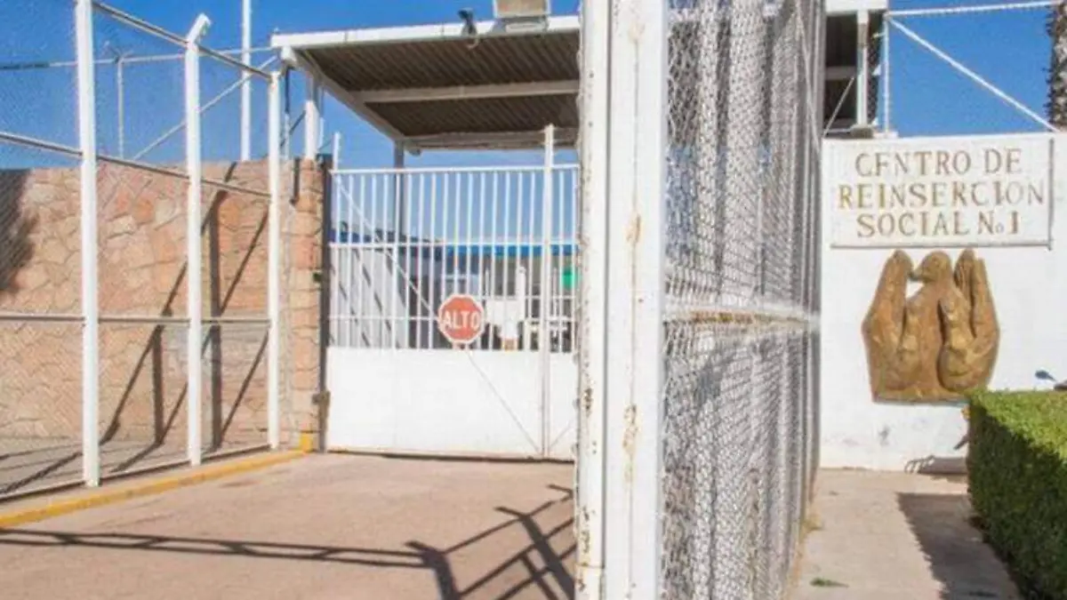 1001 Dan 6 años de cárcel a hombre por violencia familiar -Archivo-