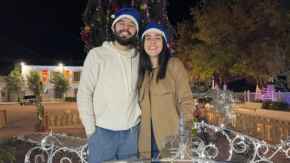 Lilian Cortez e Iván Arrieta felices disfrutando de las fiestas decembrinas