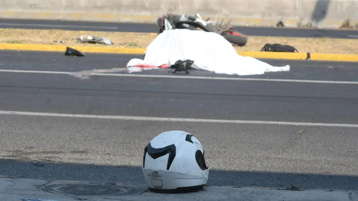 809691_Ecatepec motociclista atropellado-1_web