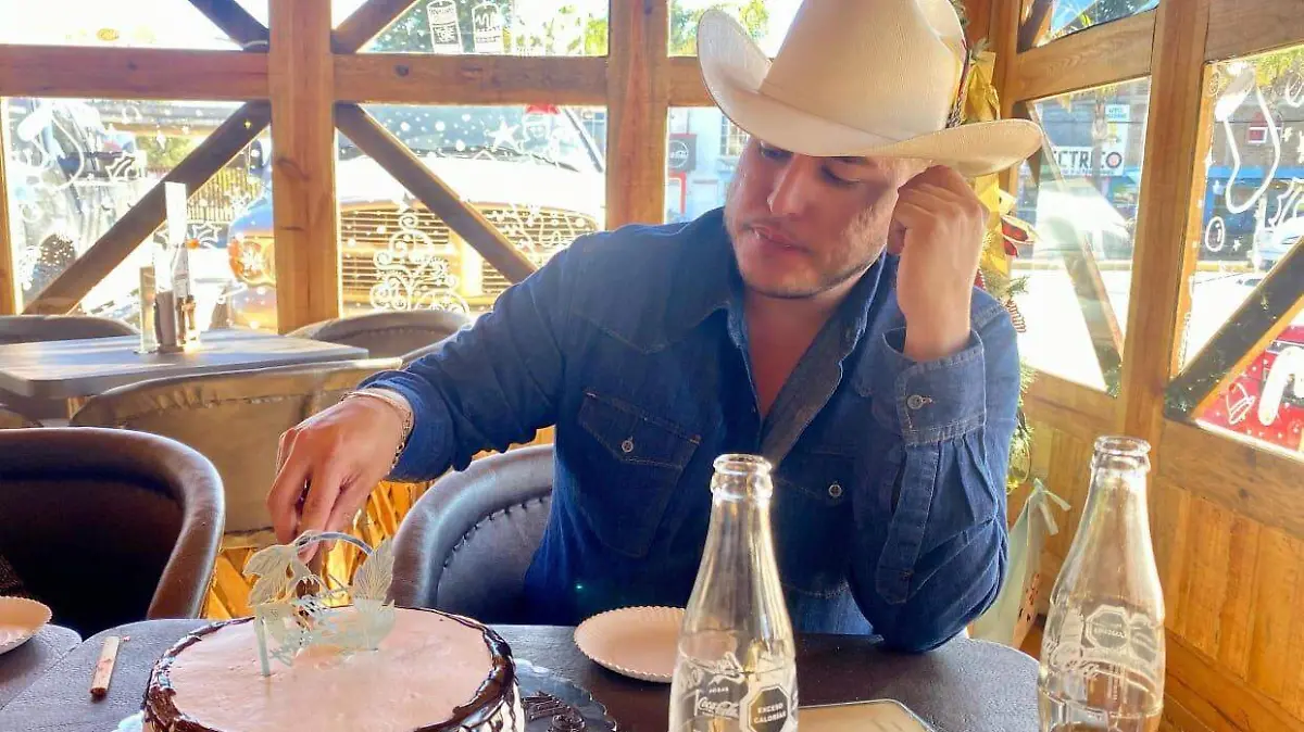 Cumplió años el apuesto joven Jesús Daniel Rojas Ávila