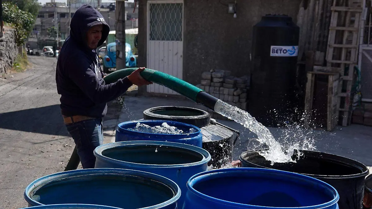 968027_Suministro botes agua alcaldía Iztapalapa-2_web