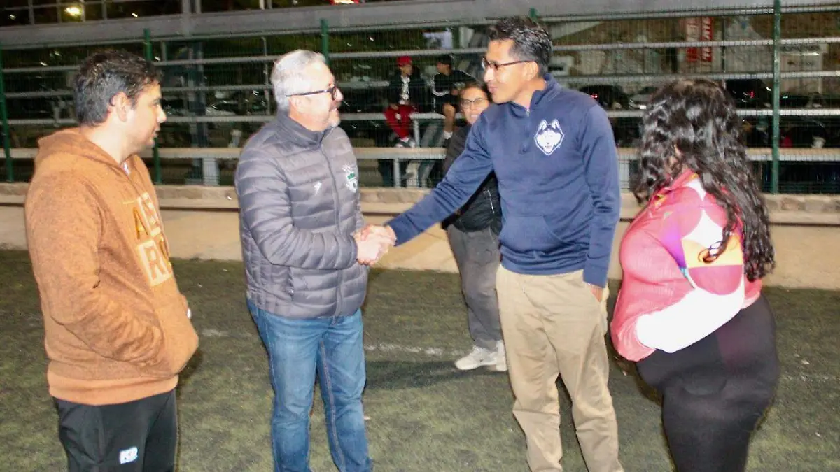 Durango dio inicio a la clínica de hockey sobre pasto