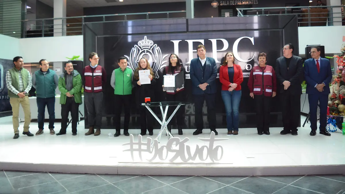 Firma de coalición morena, verde y PT