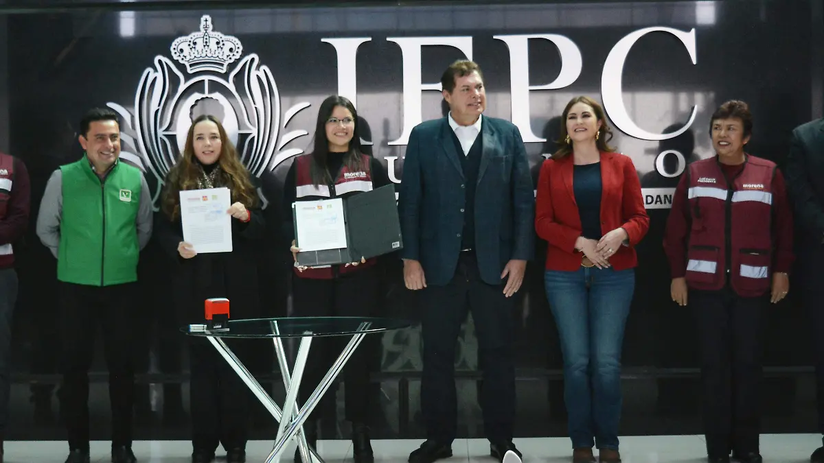 Firma de coalición morena, verde y PT