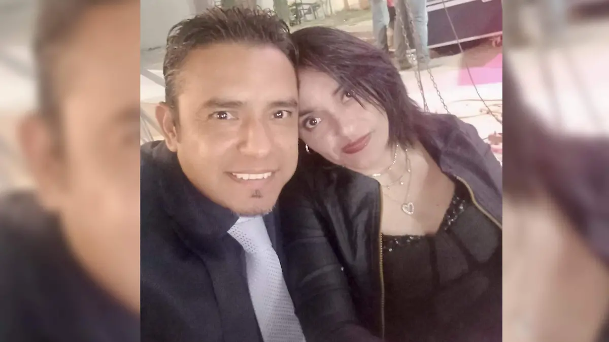  En evento social, la parejita de enamorados Luis Fernández Rodríguez y María Dulce Lucero Salgado Ponce