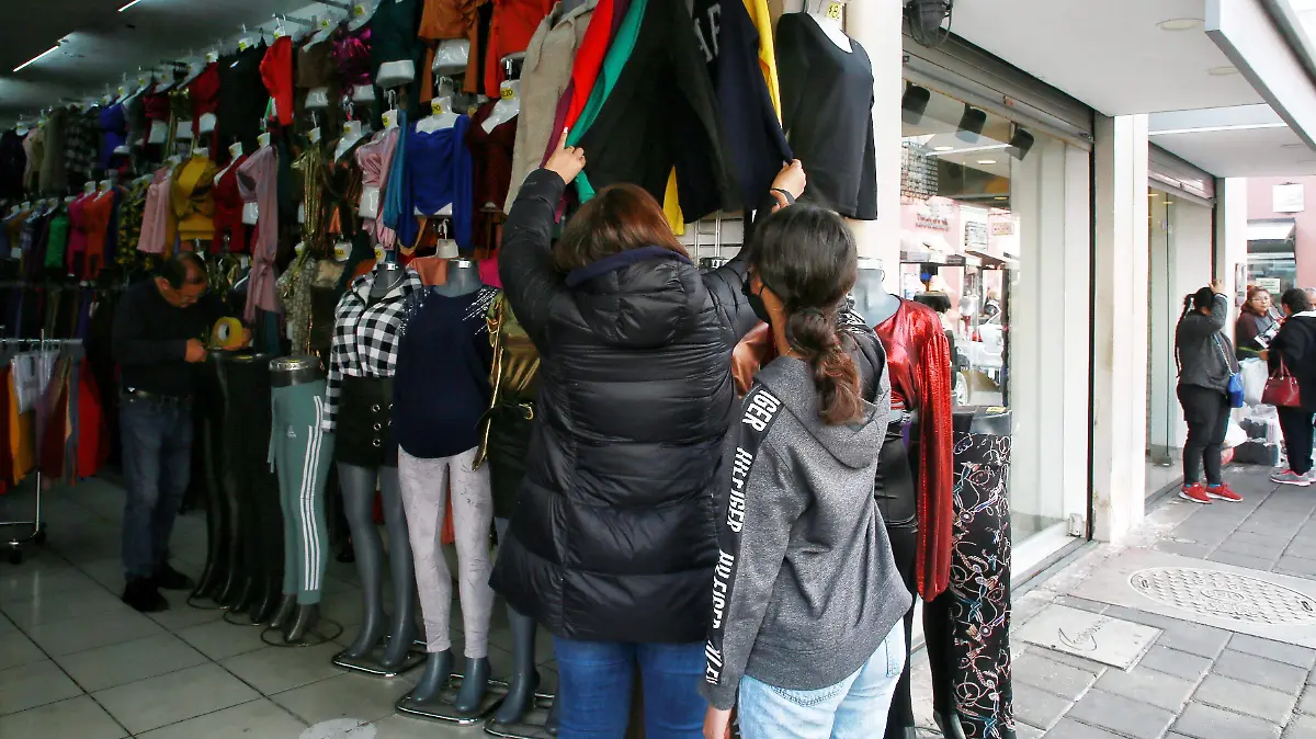 Buscan inspectores acuerdo con comerciantes del Ex cuartel Juárez