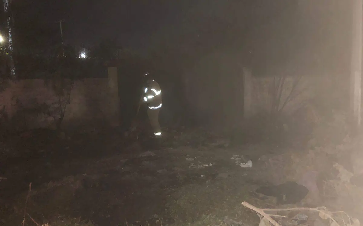 Ayuntamiento exhorta a evitar la quema de basura en lotes baldíos
