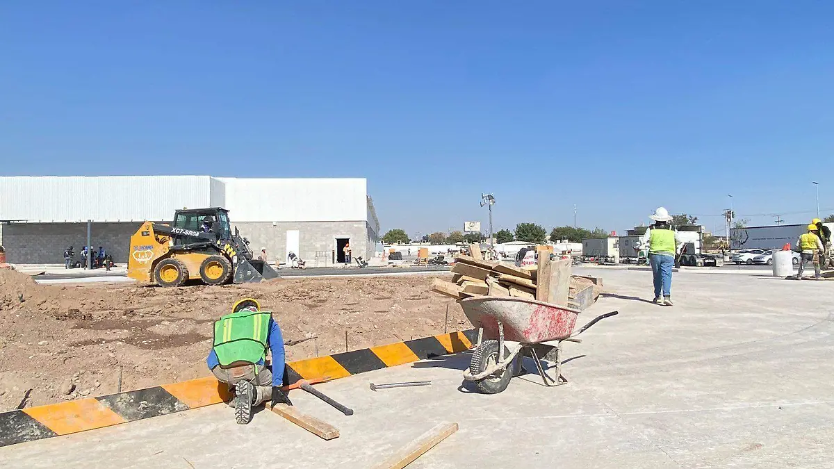 Construcción de Bodega Aurrerá avanza en Gómez Palacio