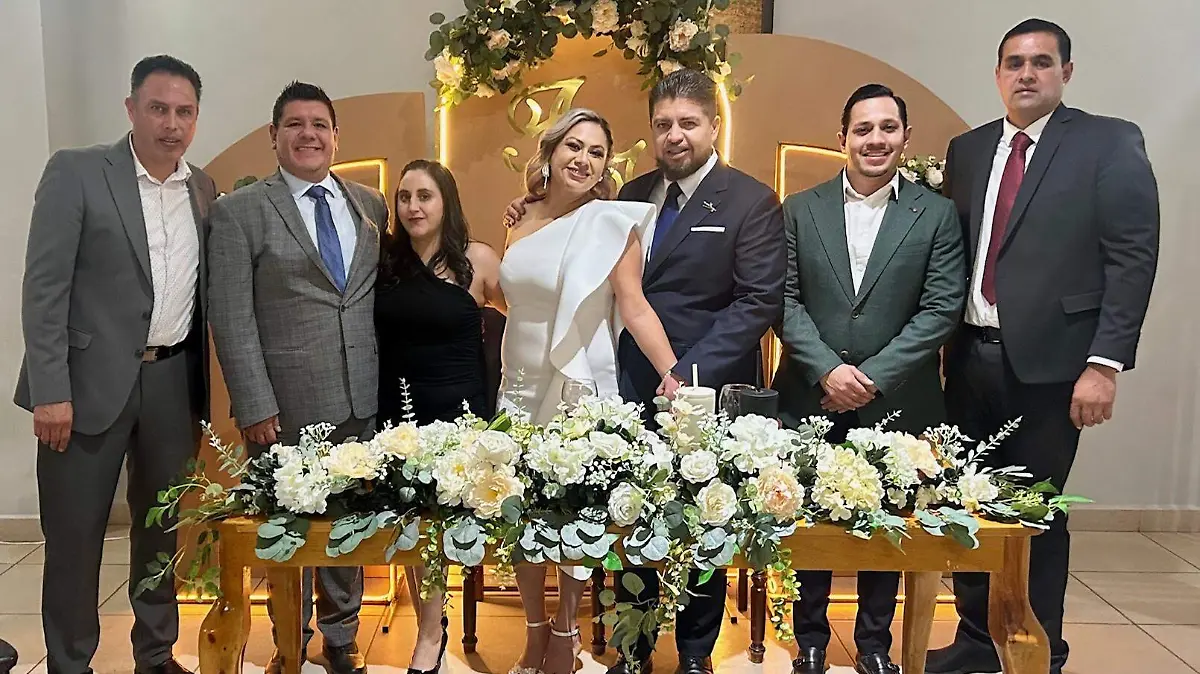 Casados Dulce Árlenne Torres Espinoza e Iram Cisneros Moreno