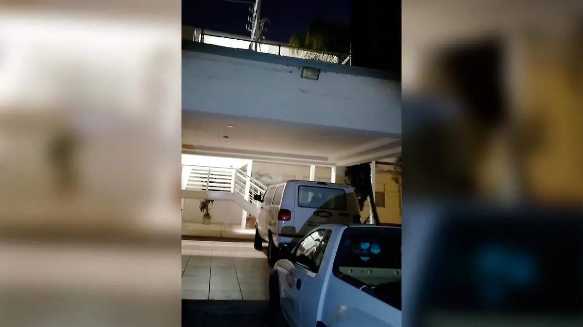 Explosión en Fidel Velázquez causa daños en edificio de CMIC