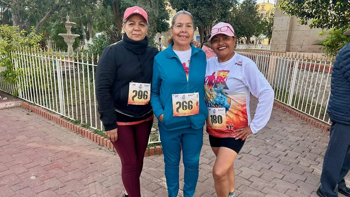 Juanis, Terecita y Chole participaron en la Carrera "De Polo a Polo" 10K y 5K Cuencamé