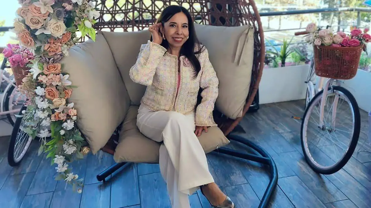 MARTHA PLASCENCIA....