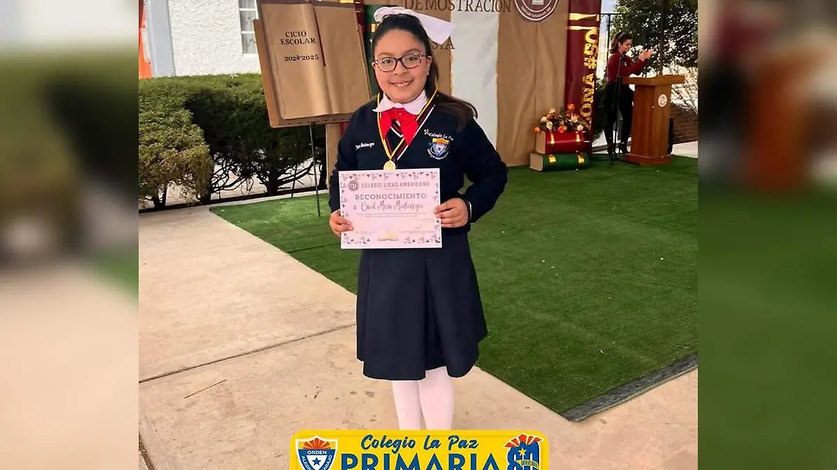 Carol Meza Montenegro participa  en la “Demostración de Poesía” de primarias zona escolar 50