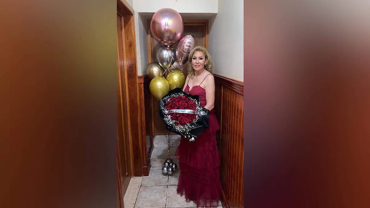 Maestra Norma Leticia Rodríguez Reyes en su cumpleaños